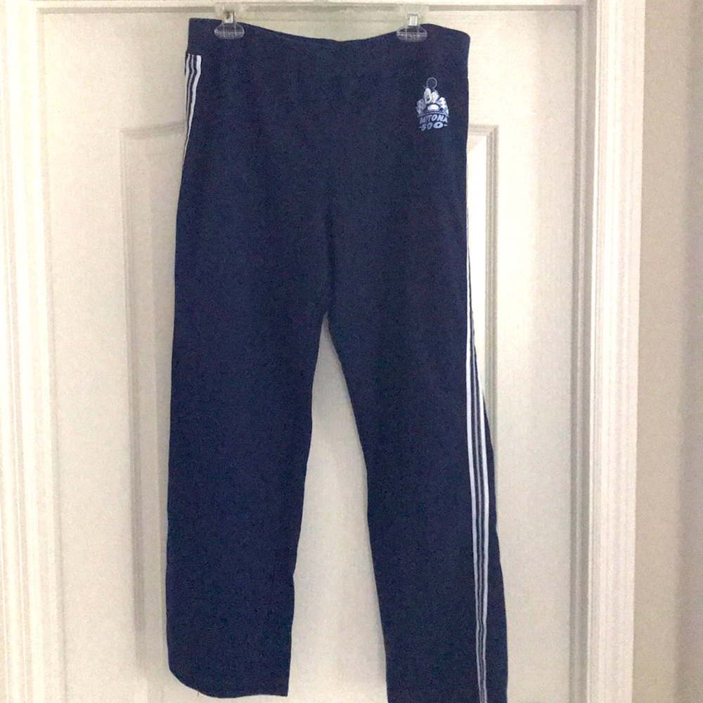 Daytona athletic pants.